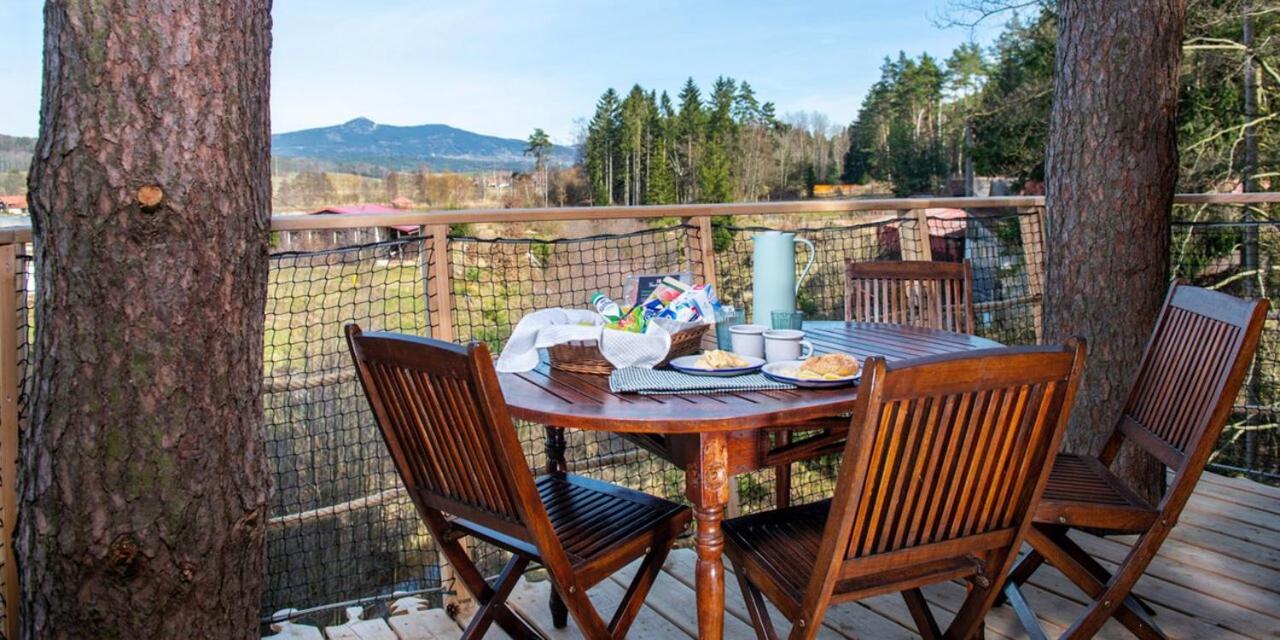 Hotel Treehouse U Rybnika Osecna Exteriér fotografie
