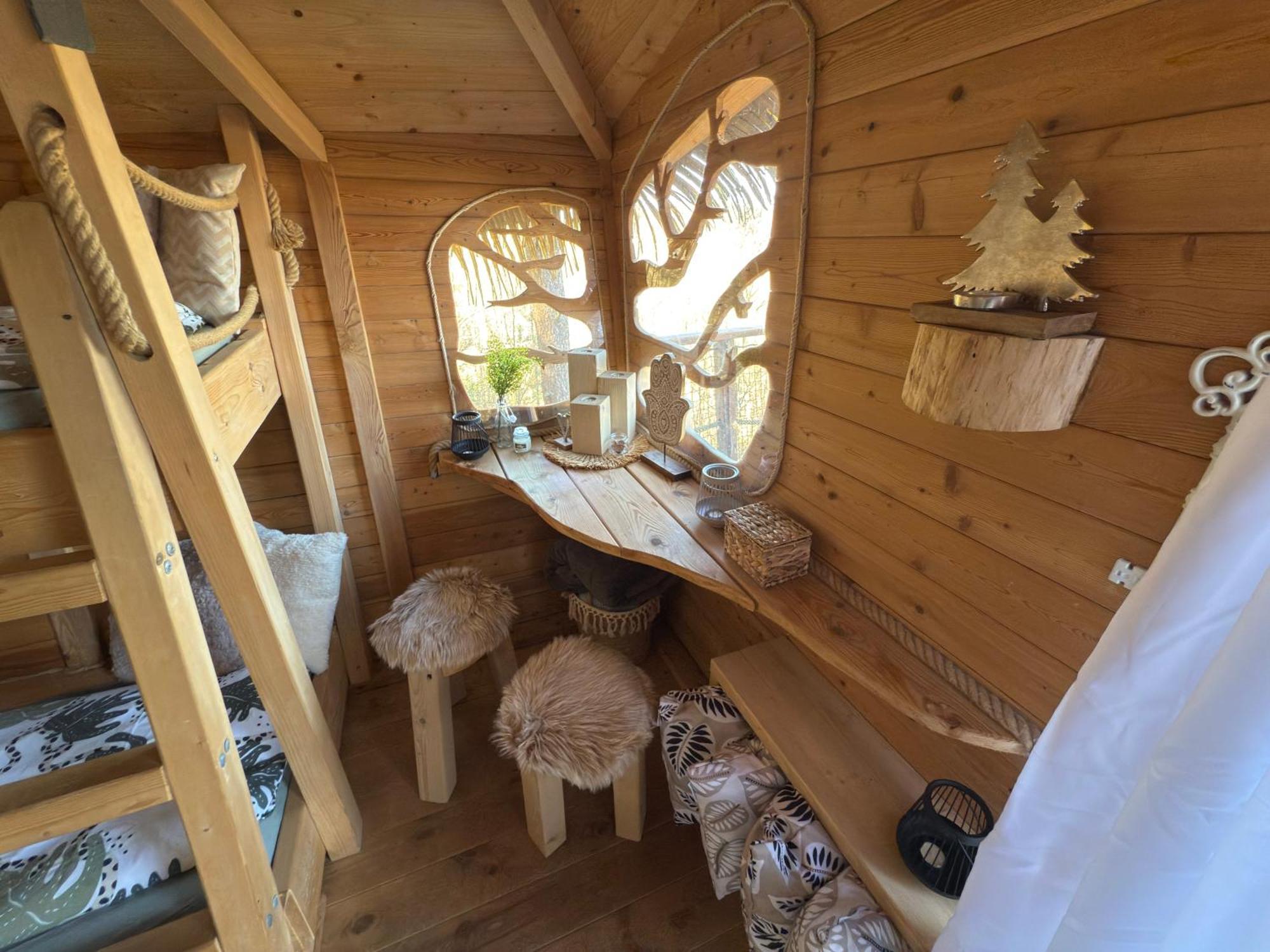 Hotel Treehouse U Rybnika Osecna Exteriér fotografie